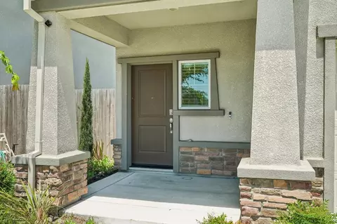 Exterior - 123 Traverso St, Manteca, CA 95336 photo 2 of 4