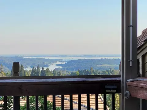 1262 Grizzly Flat Ct, Auburn, CA 95603