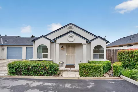 616 Village Dr, Galt, CA 95632