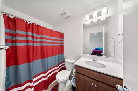 Bath - 785 Dean Ct, Merced, CA 95341 photo 2 of 2
