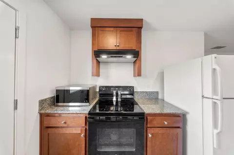 Kitchen - 785 Dean Ct, Merced, CA 95341 photo 3 of 3