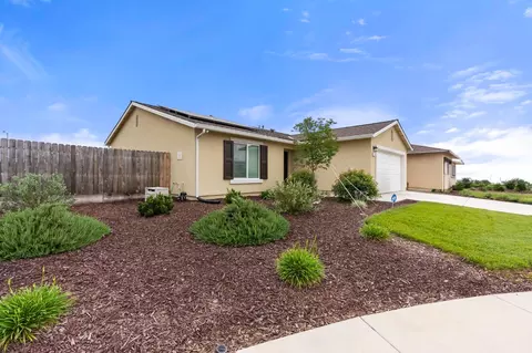 Exterior - 785 Dean Ct, Merced, CA 95341 photo 2 of 9
