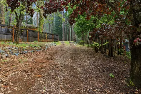 Exterior - 2273 Flanders Dr, Arnold, CA 95223 photo 31 of 37