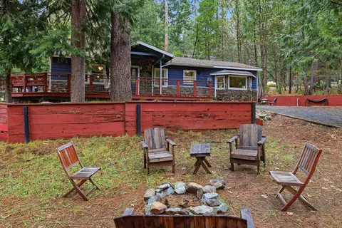 Exterior - 2273 Flanders Dr, Arnold, CA 95223 photo 5 of 37