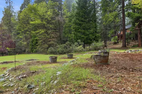 Exterior - 2273 Flanders Dr, Arnold, CA 95223 photo 21 of 37