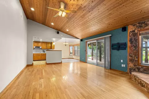 Living - 323 Elverta Meadows Ct, Elverta, CA 95626 photo 5 of 6