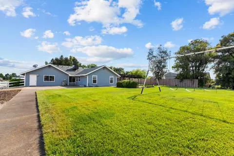 Exterior - 323 Elverta Meadows Ct, Elverta, CA 95626 photo 15 of 19