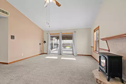 Living - 323 Elverta Meadows Ct, Elverta, CA 95626 photo 6 of 6