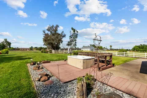 Exterior - 323 Elverta Meadows Ct, Elverta, CA 95626 photo 11 of 19