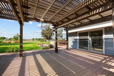 Exterior - 323 Elverta Meadows Ct, Elverta, CA 95626 photo 12 of 19