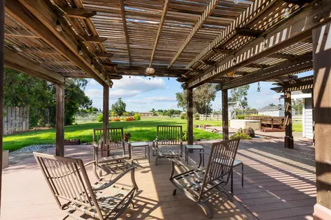 Exterior - 323 Elverta Meadows Ct, Elverta, CA 95626 photo 13 of 19
