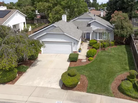 1977 Sofia Dr, Yuba City, CA 95993