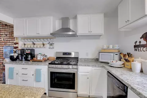 Kitchen - 1408 Hazel St, Gridley, CA 95948 photo 1 of 5