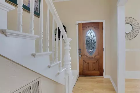 Entry Way - 1408 Hazel St, Gridley, CA 95948 photo 1 of 9