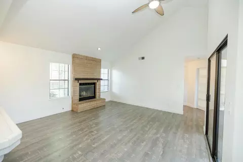 Living - 2325 Manor Oak Dr, Modesto, CA 95355 photo 5 of 8
