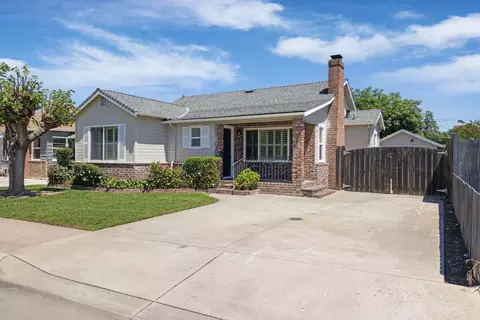 918 S Lee Ave, Lodi, CA 95240