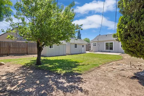 Exterior - 918 S Lee Ave, Lodi, CA 95240 photo 9 of 9