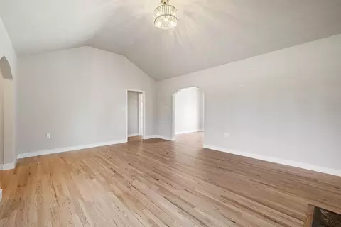 Living - 918 S Lee Ave, Lodi, CA 95240 photo 4 of 5