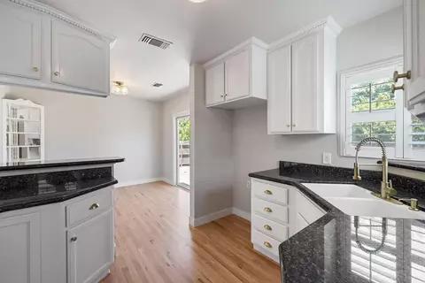 Kitchen - 918 S Lee Ave, Lodi, CA 95240 photo 2 of 3