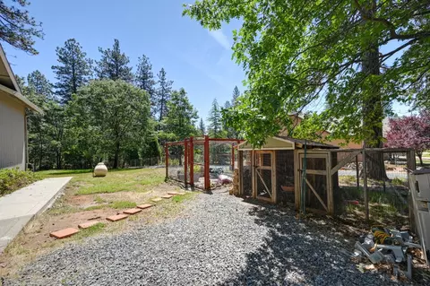 Exterior - 5722 Silverleaf Dr, Foresthill, CA 95631 photo 7 of 10