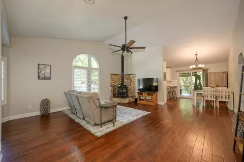 Living - 5722 Silverleaf Dr, Foresthill, CA 95631 photo 1 of 2