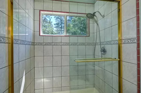 Bath - 5722 Silverleaf Dr, Foresthill, CA 95631 photo 2 of 3