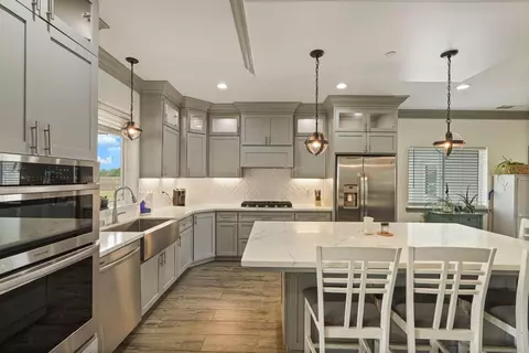 Kitchen - 4184 Gemstone Dr, Acampo, CA 95220 photo 3 of 5