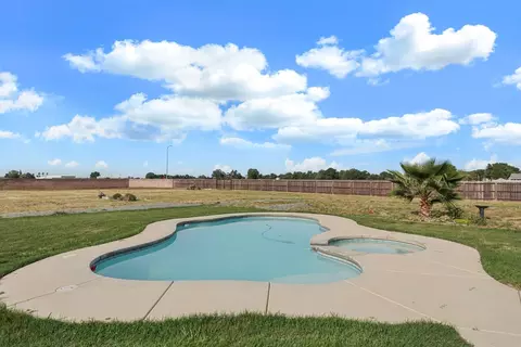 Exterior - 4184 Gemstone Dr, Acampo, CA 95220 photo 6 of 11