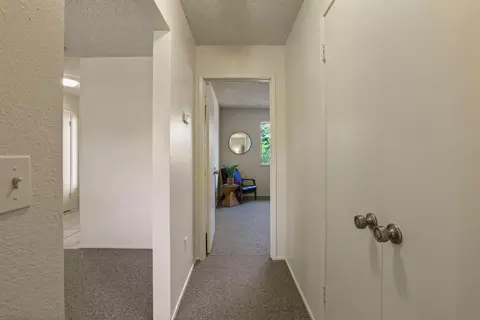 Entry Way - 1118 Fallbrook Dr, Stockton, CA 95210 photo 3 of 3