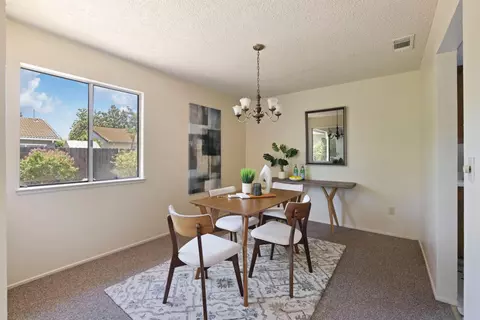 Dining - 1118 Fallbrook Dr, Stockton, CA 95210 photo 1 of 3