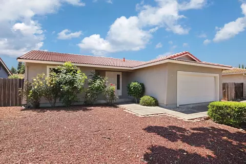 Exterior - 1118 Fallbrook Dr, Stockton, CA 95210 photo 11 of 11