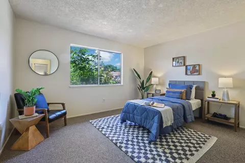 Bedroom - 1118 Fallbrook Dr, Stockton, CA 95210 photo 4 of 6