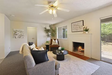 Living - 1118 Fallbrook Dr, Stockton, CA 95210 photo 3 of 4
