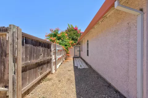 8113 Bellsbrae Dr, Antelope, CA 95843 photo 44