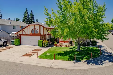8113 Bellsbrae Dr, Antelope, CA 95843 photo 2