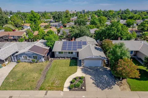 View/Area - 6431 Madison Ave, Carmichael, CA 95608 photo 2 of 21