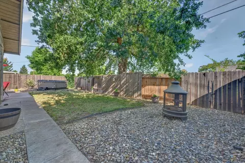 Exterior - 6431 Madison Ave, Carmichael, CA 95608 photo 11 of 15