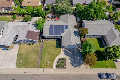 View/Area - 6431 Madison Ave, Carmichael, CA 95608 photo 3 of 21