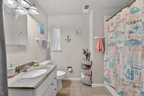 Bath - 6431 Madison Ave, Carmichael, CA 95608 photo 1 of 2