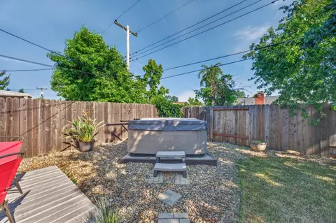 Exterior - 6431 Madison Ave, Carmichael, CA 95608 photo 10 of 15