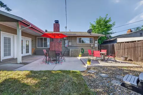 Exterior - 6431 Madison Ave, Carmichael, CA 95608 photo 5 of 15