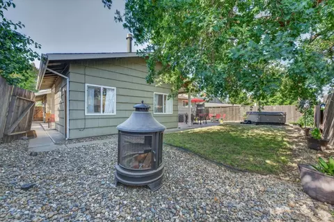 Exterior - 6431 Madison Ave, Carmichael, CA 95608 photo 12 of 15