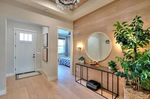 Entry Way - 2995 Middlebury Dr, Lathrop, CA 95330 photo 2 of 12
