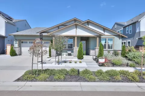 2995 Middlebury Dr, Lathrop, CA 95330