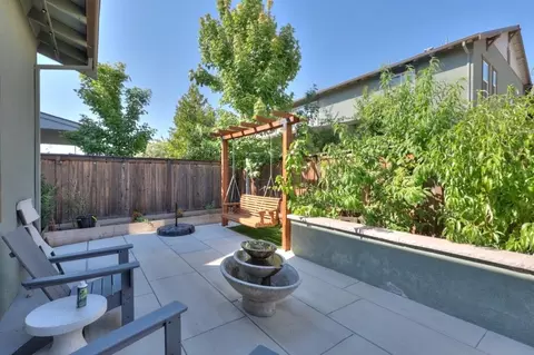 Exterior - 2995 Middlebury Dr, Lathrop, CA 95330 photo 7 of 14