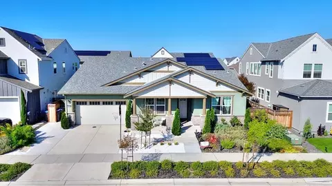 Exterior - 2995 Middlebury Dr, Lathrop, CA 95330 photo 4 of 14
