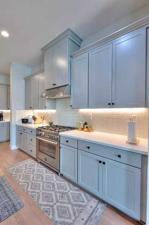 Kitchen - 2995 Middlebury Dr, Lathrop, CA 95330 photo 2 of 7