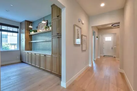 Entry Way - 2995 Middlebury Dr, Lathrop, CA 95330 photo 8 of 12