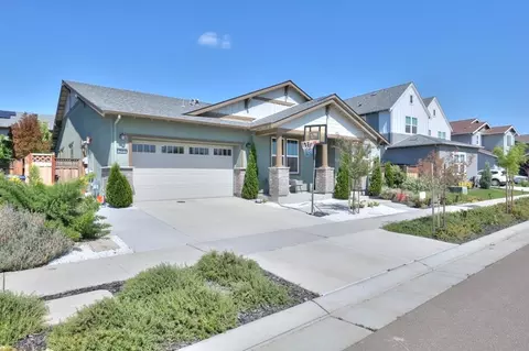 Exterior - 2995 Middlebury Dr, Lathrop, CA 95330 photo 2 of 14