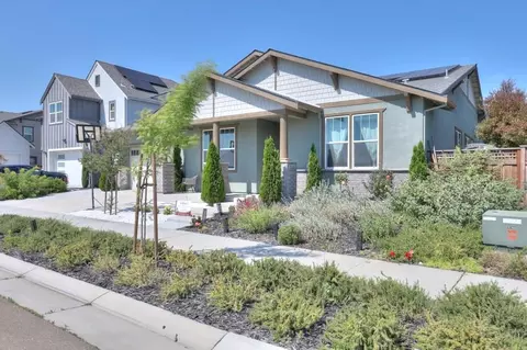 Exterior - 2995 Middlebury Dr, Lathrop, CA 95330 photo 3 of 14